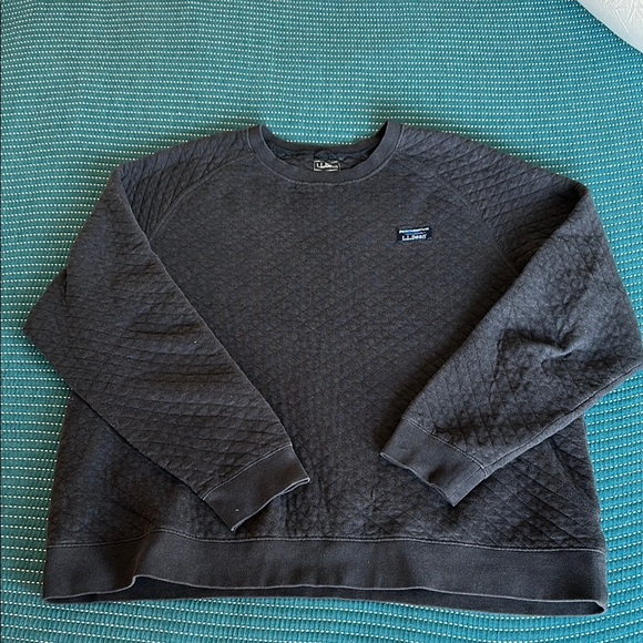 L.L. Bean Men's Dark Gray Quilted Crewneck Sweater - Picture 1 of 7
